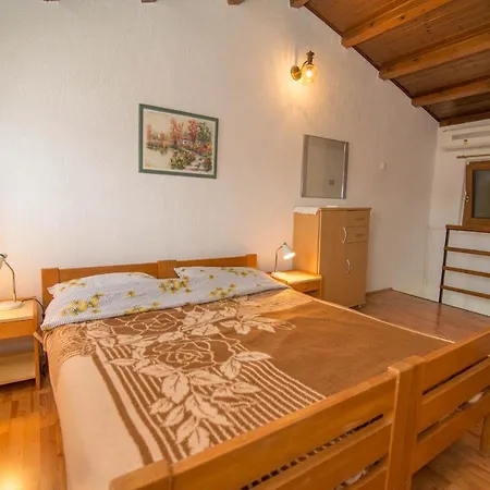 House Jasna * Punta Križa